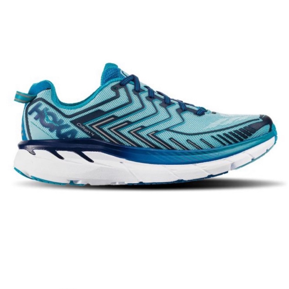Hoka Clifton 4.    Size 8